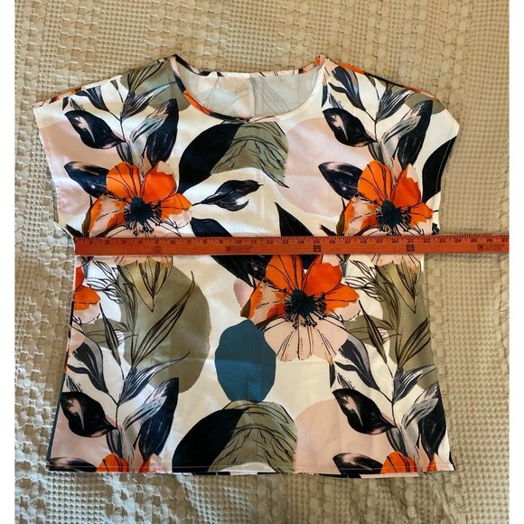 Tropical Floral Blouse Size XL Short Sleeve Green Orange Casual Rounded Neckline - Picture 8 of 9